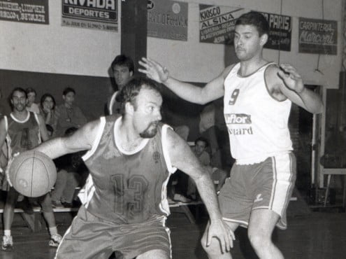 Ampliar foto En sus 25 años de actividad con la naranja, el “Pato” Fiorda levantó más de cuarenta copas y salió campeón en cuatro décadas distintas