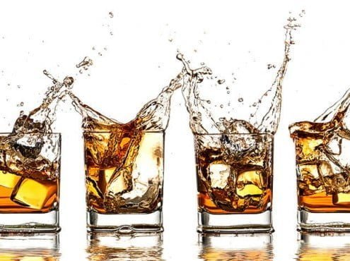 Ampliar foto Los escoceses son muy abiertos al insistir en que cada uno lo toma como quiere, pero es cierto que los whiskies más jóvenes van muy bien solos, sin hielo, ni agua
