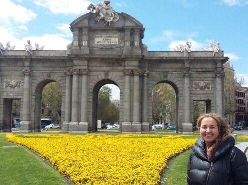 Claudia llegó a España con una beca de la AECI para hacer un máster en comunicación en la Universidad Complutense de Madrid